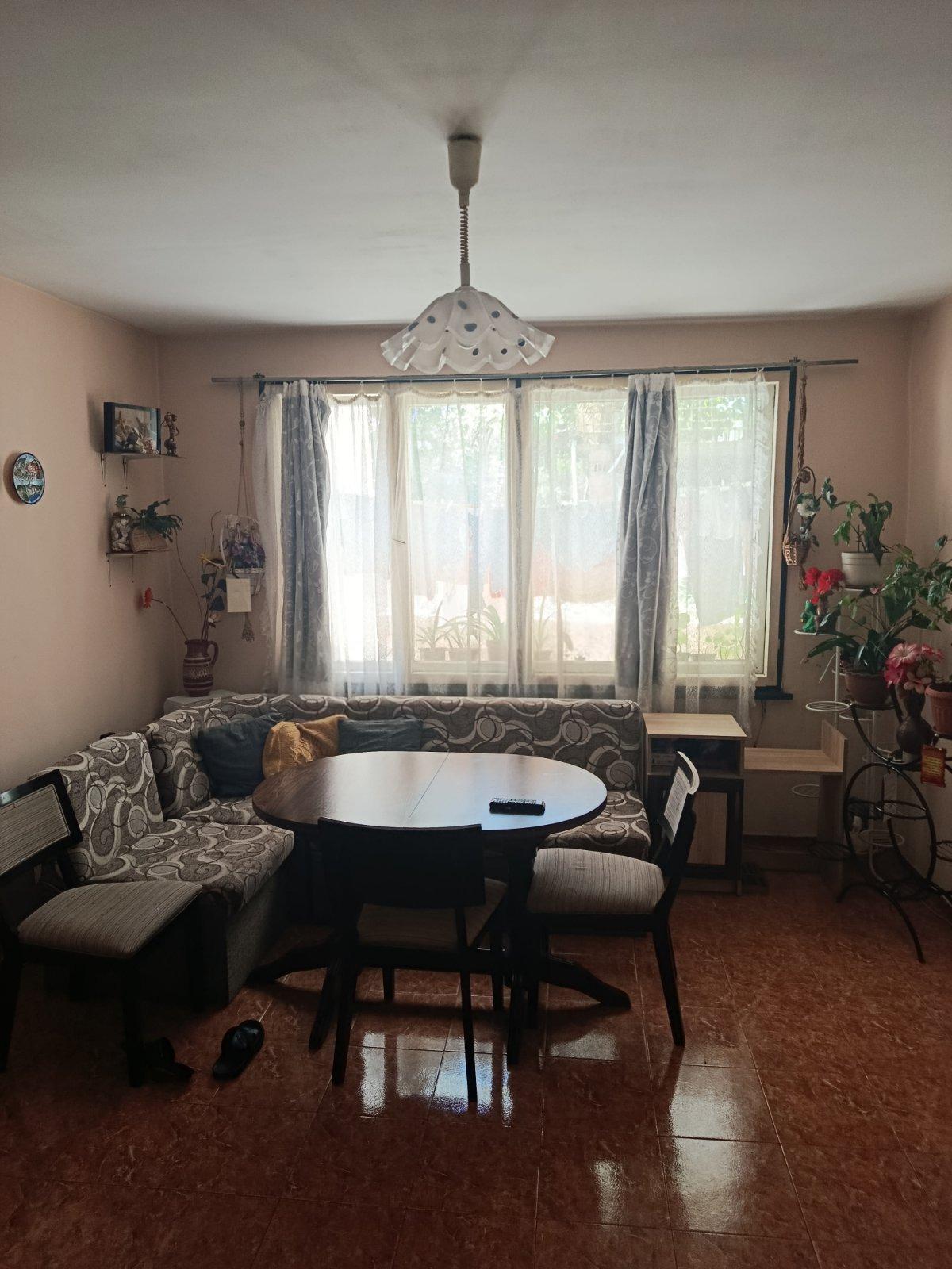 House Floor for Sale in Debelets, Veliko Tarnovo