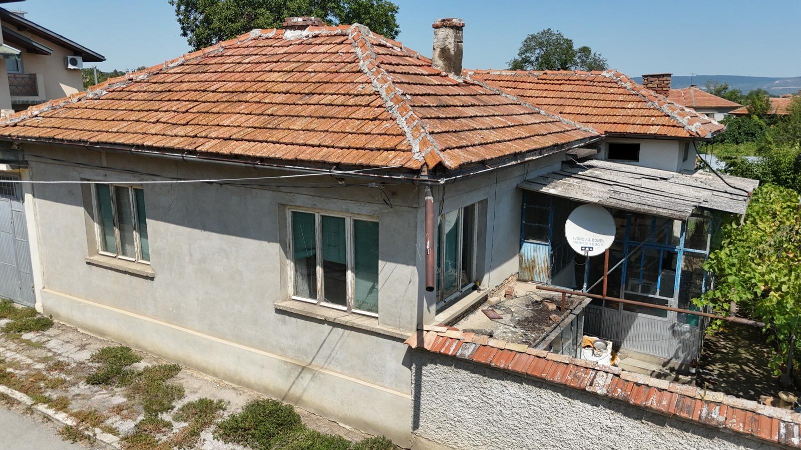 House for Sale in Dzhulyunitsa, Veliko Tarnovo