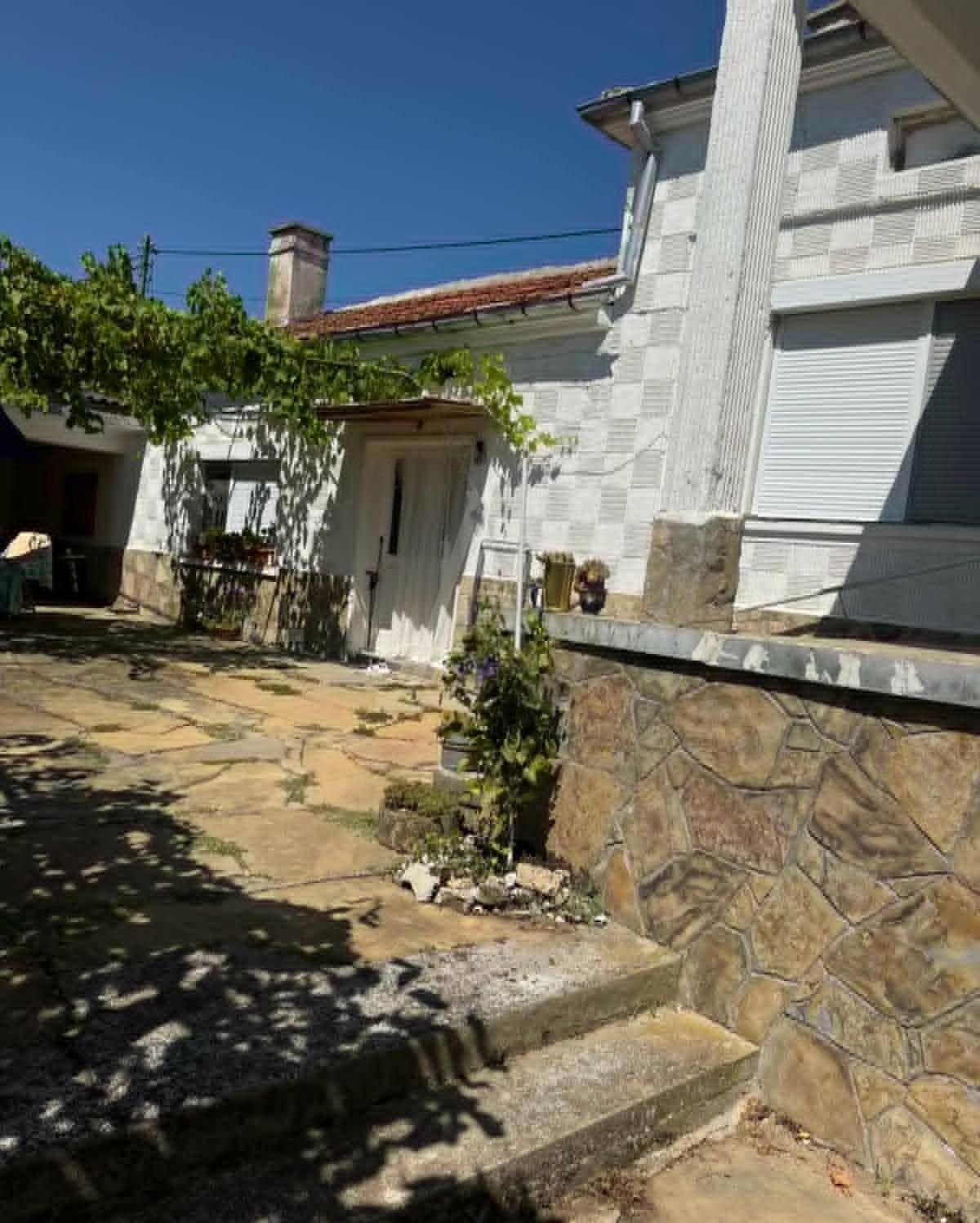 House for Sale in Vinarovo, Stara Zagora