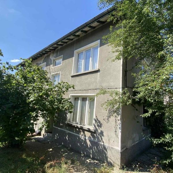 House for Sale in Gabrovo, Lisets