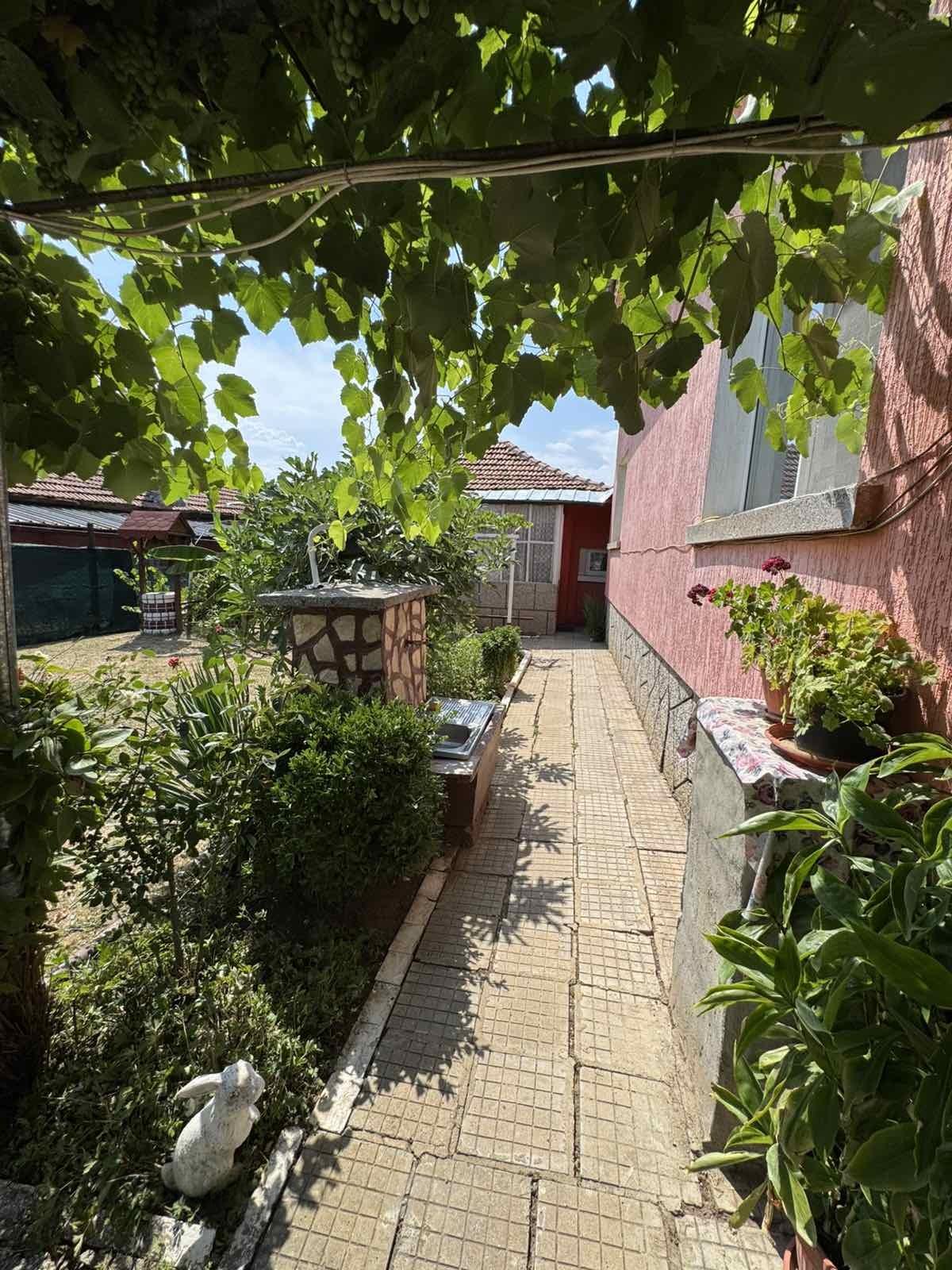 House for Sale in Stolnik, Sofia Province
