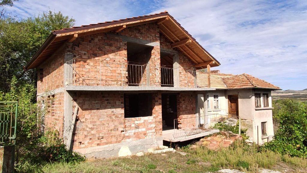 House for Sale in Tsarevets, Vratsa