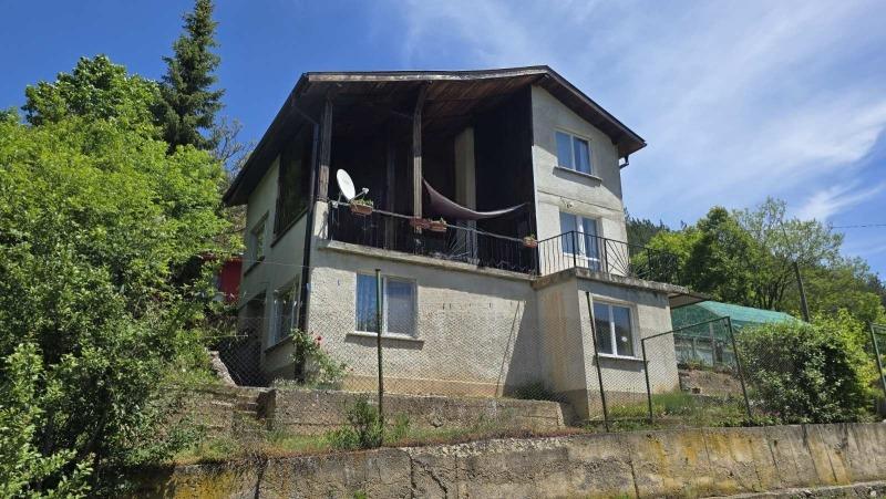 House for Sale in Kalotina, Sofia Province