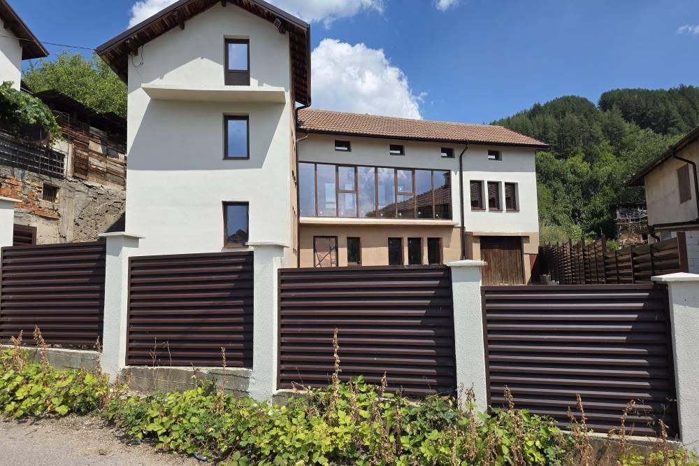 House for Sale in Kladnitsa, Pernik