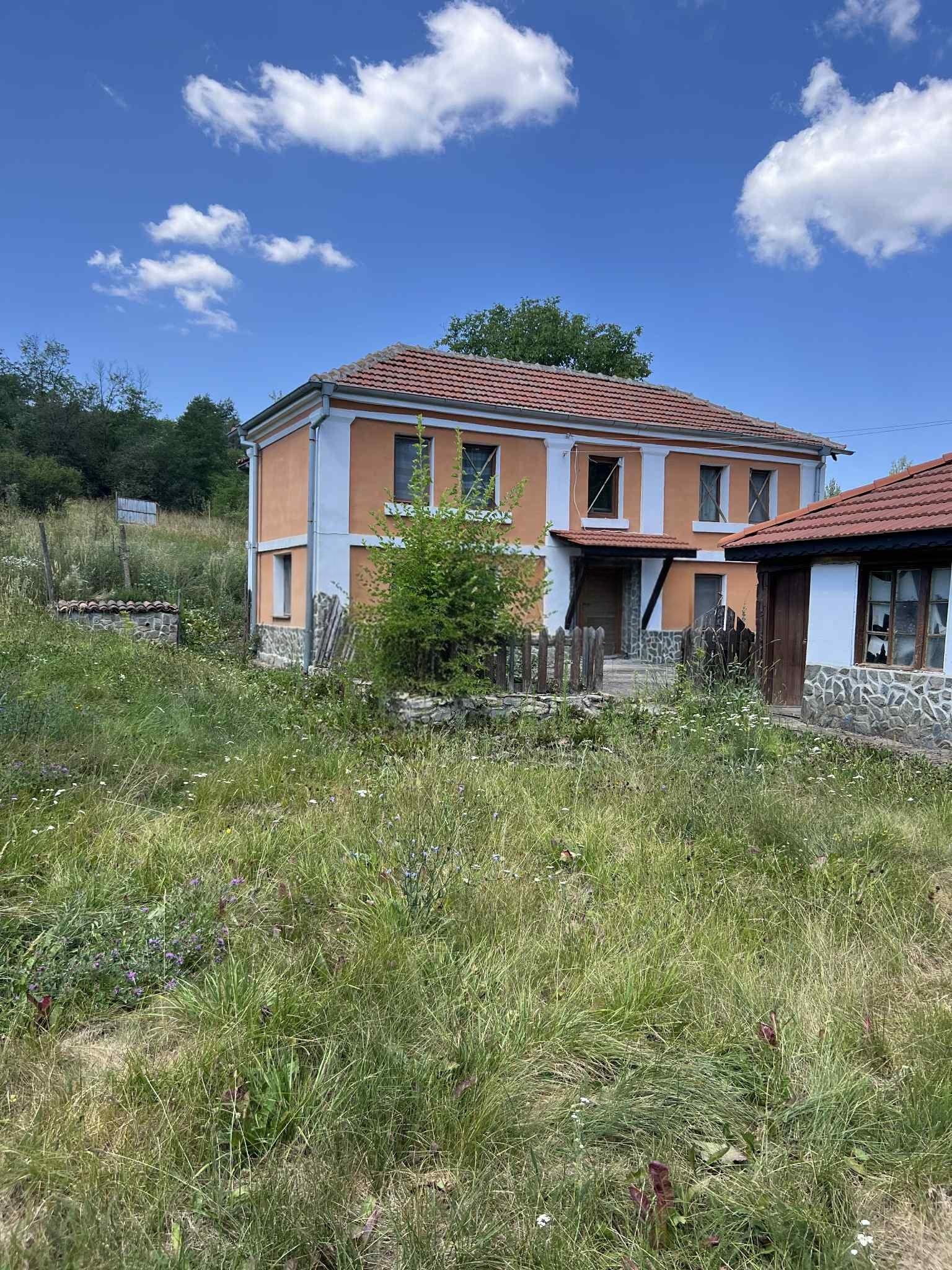 House for Sale in Svezhen, Plovdiv