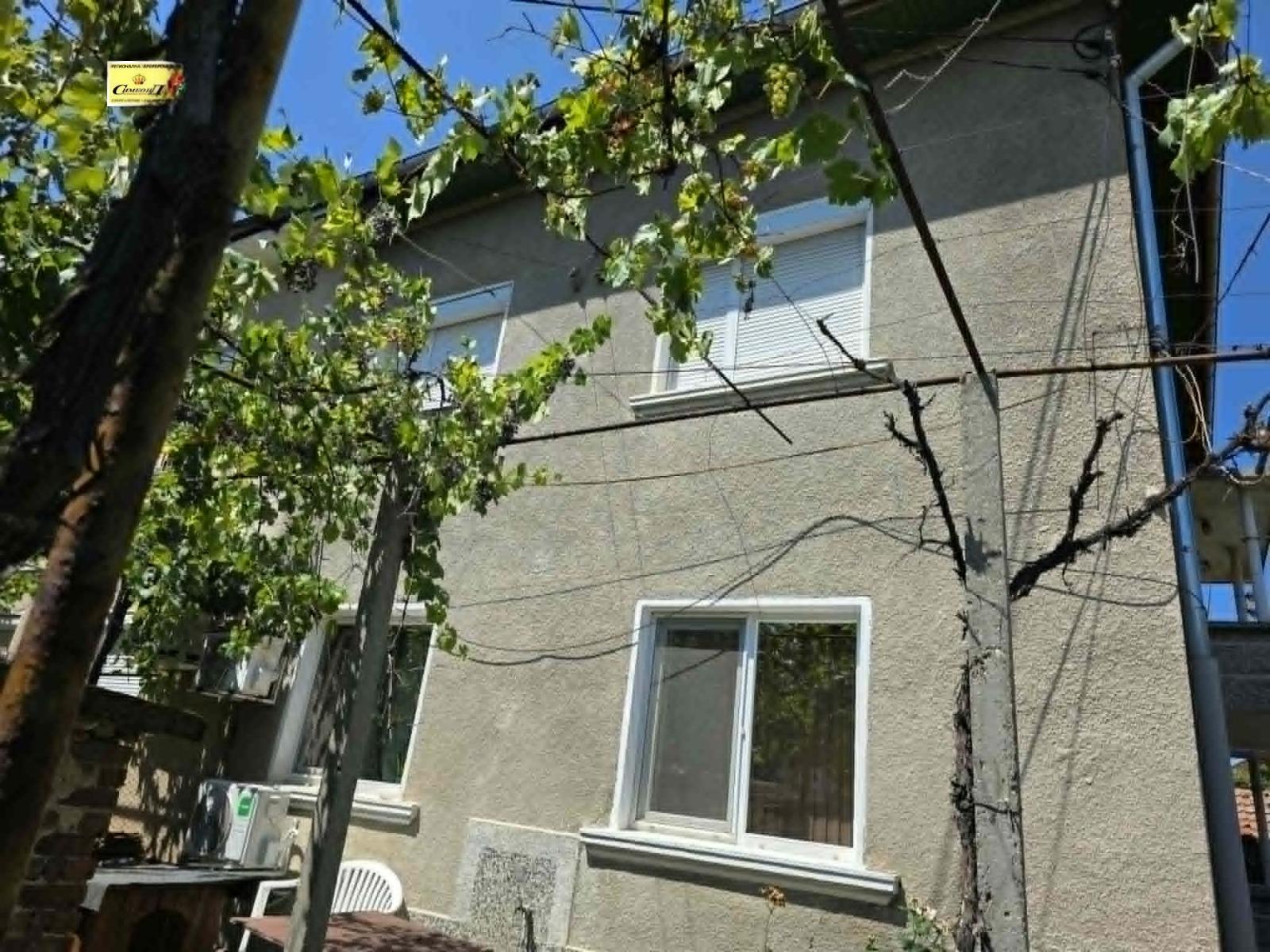 House Floor for Sale in Kyustendil, Mogilata