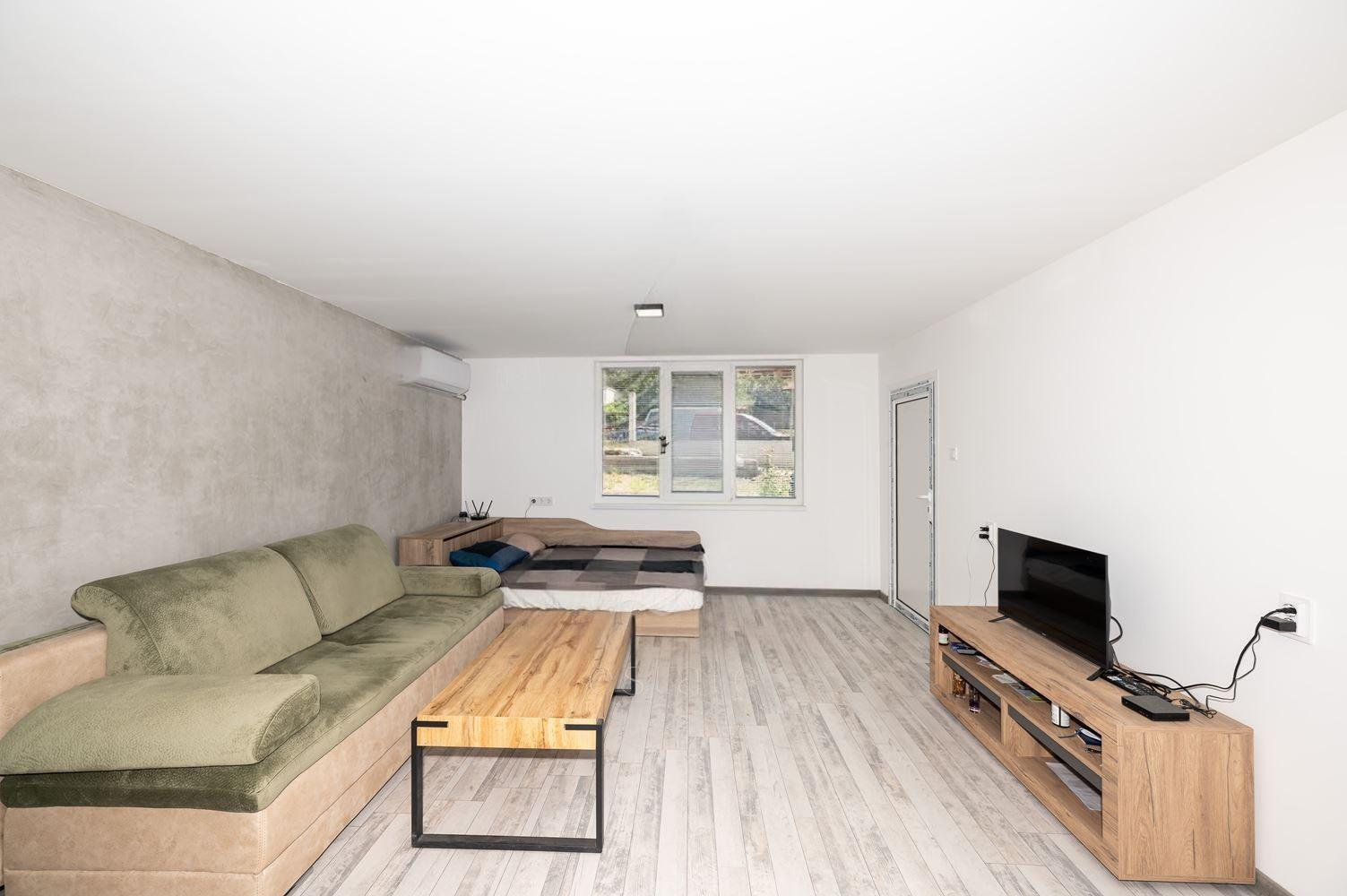 House for Sale in Brestovitsa, Plovdiv