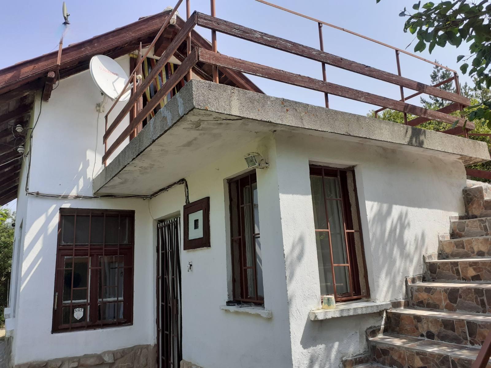 House for Sale in Makotsevo, Sofia Province