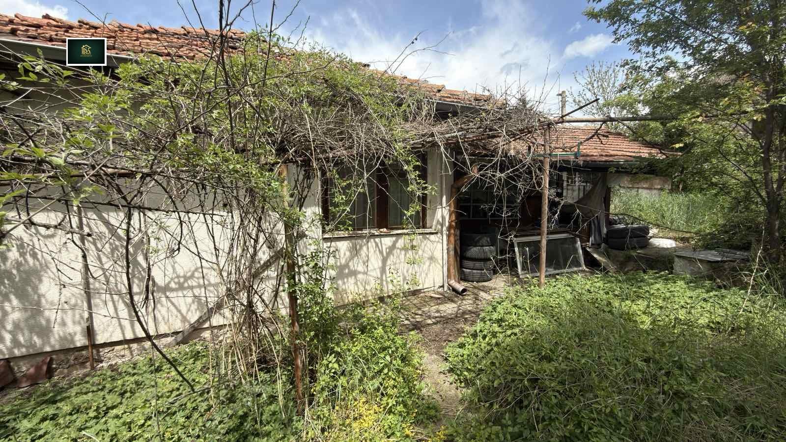 House for Sale in Pernik, Radina cheshma
