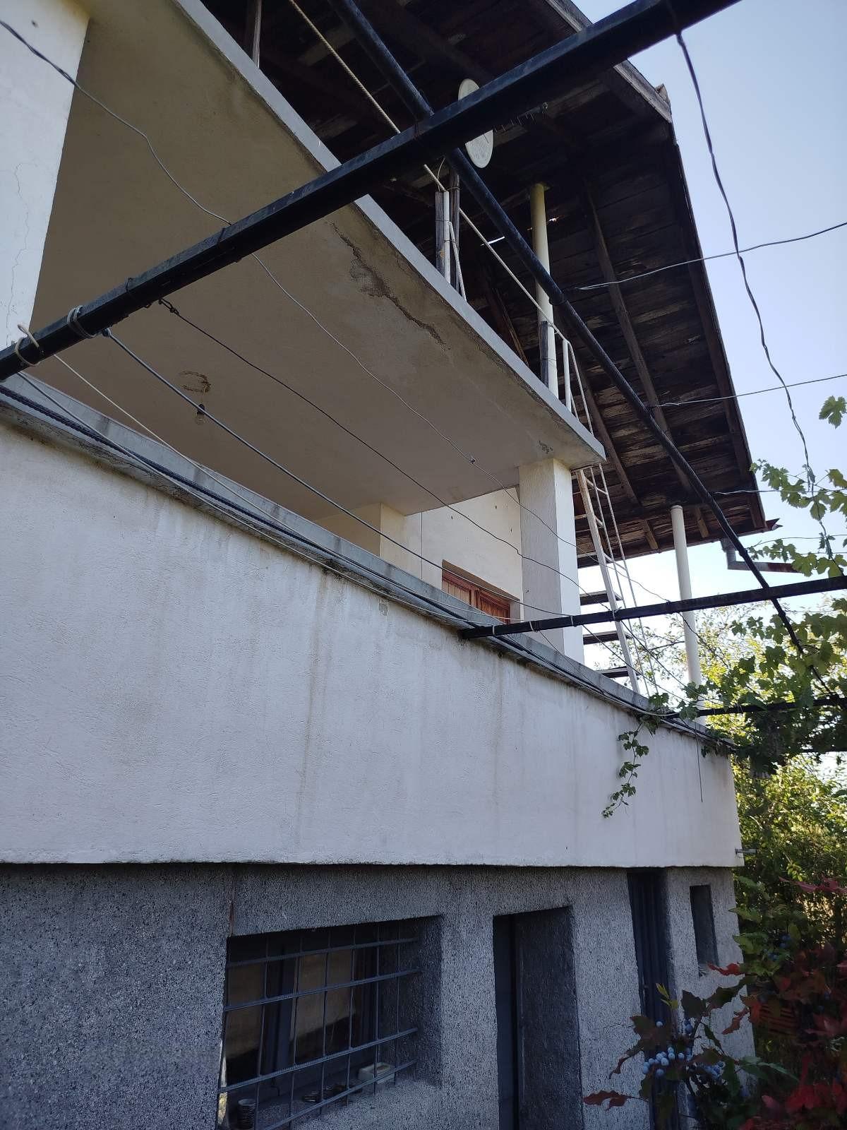 Villa for Sale in Hrabrino, Plovdiv