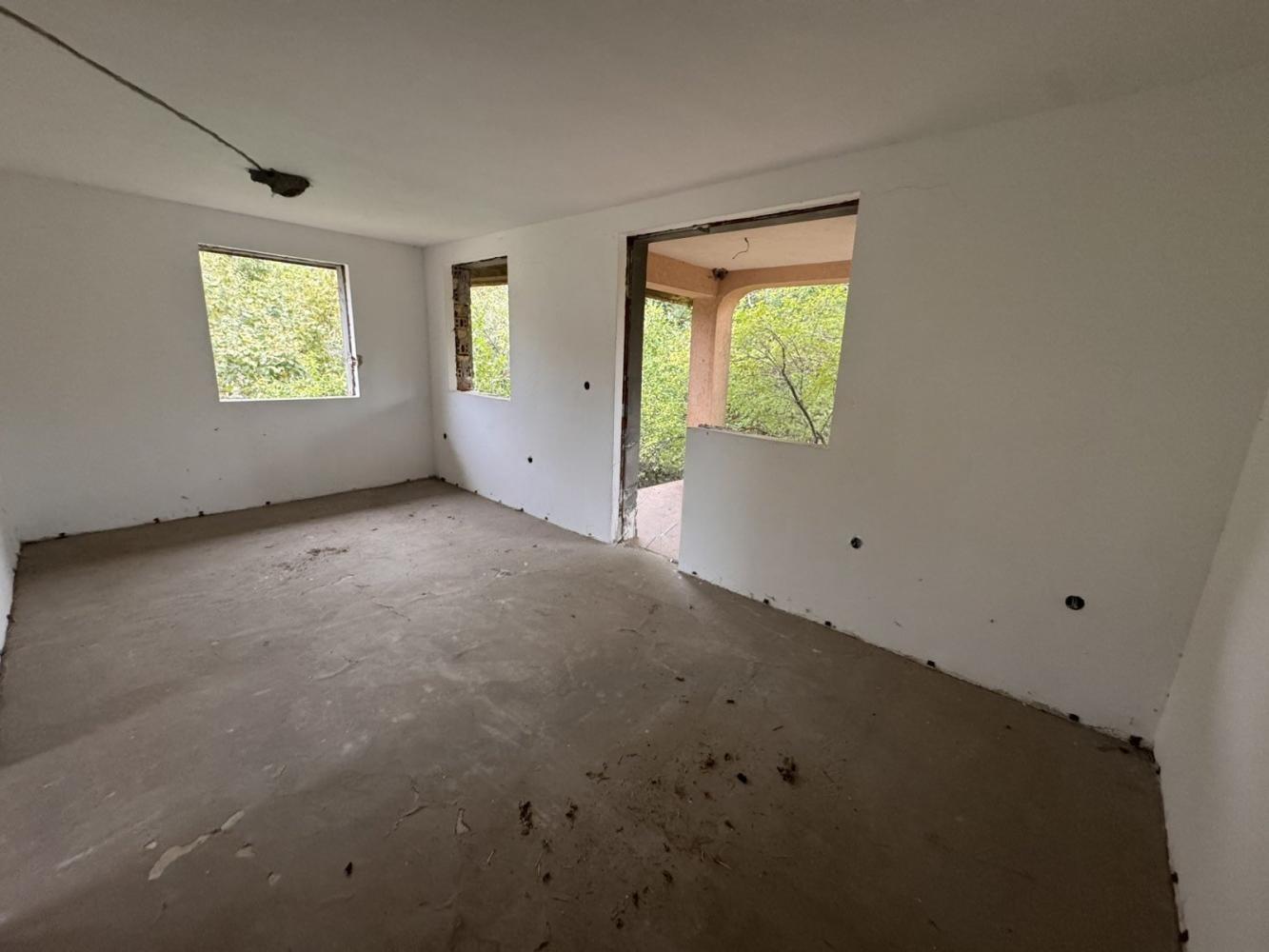 House for Sale in Yunets, Varna
