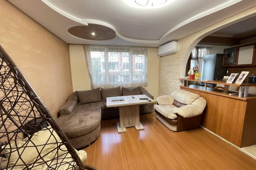 House Floor for Sale in Aytos, Burgas
