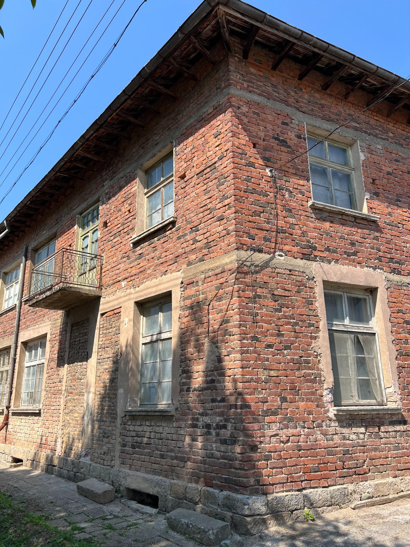 House for Sale in Govezhda, Montana
