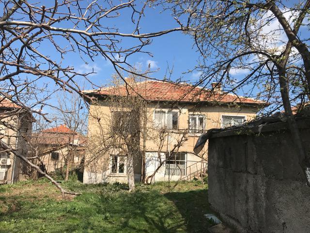 House for Sale in Radomir, Pernik
