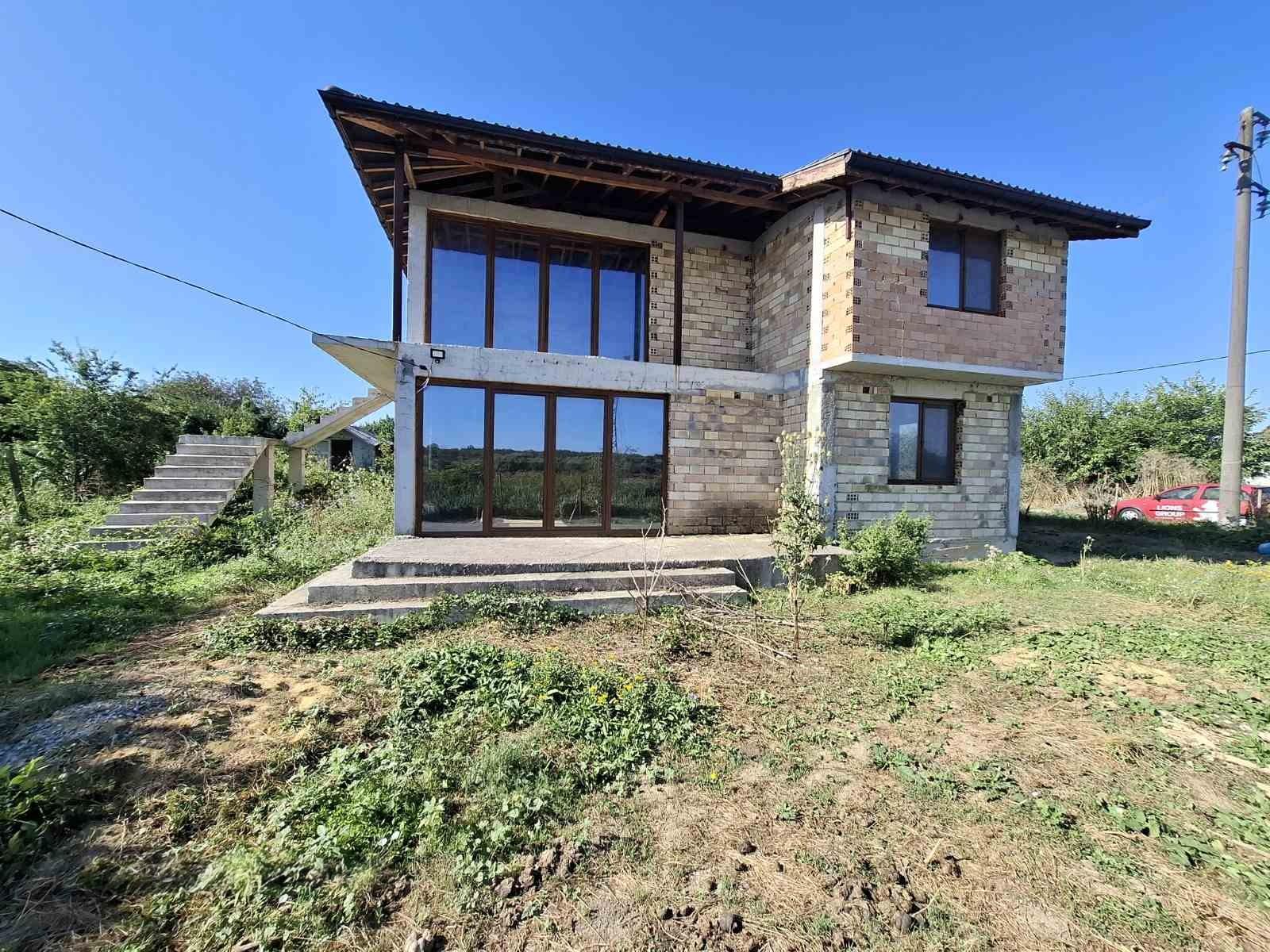 House for Sale in Pchelnik, Varna