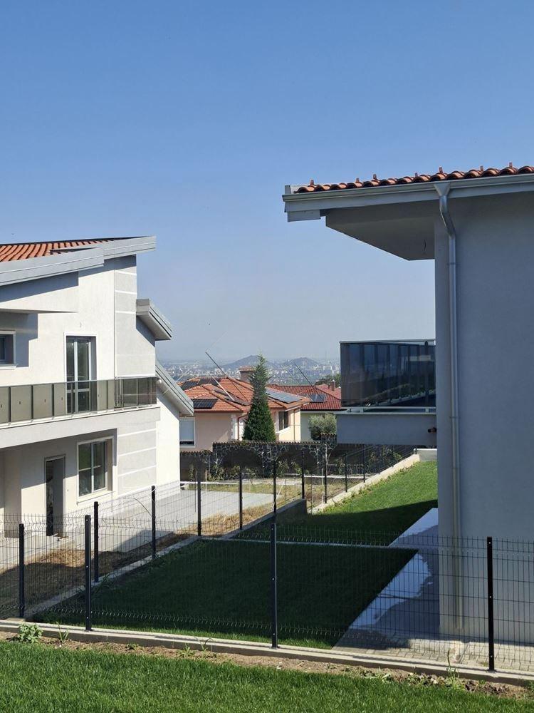 House for Sale in Belashtitsa, Plovdiv