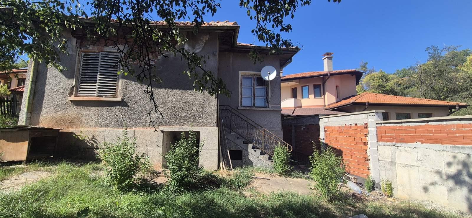 House for Sale in Pernik, Tabana