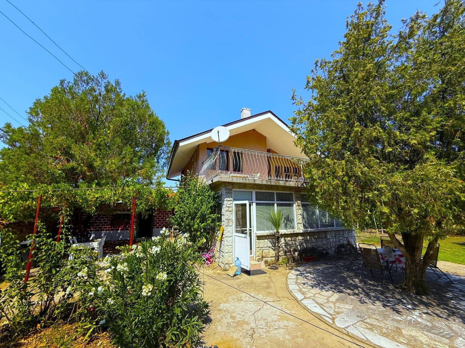 House for Sale in Zlatovrah, Plovdiv