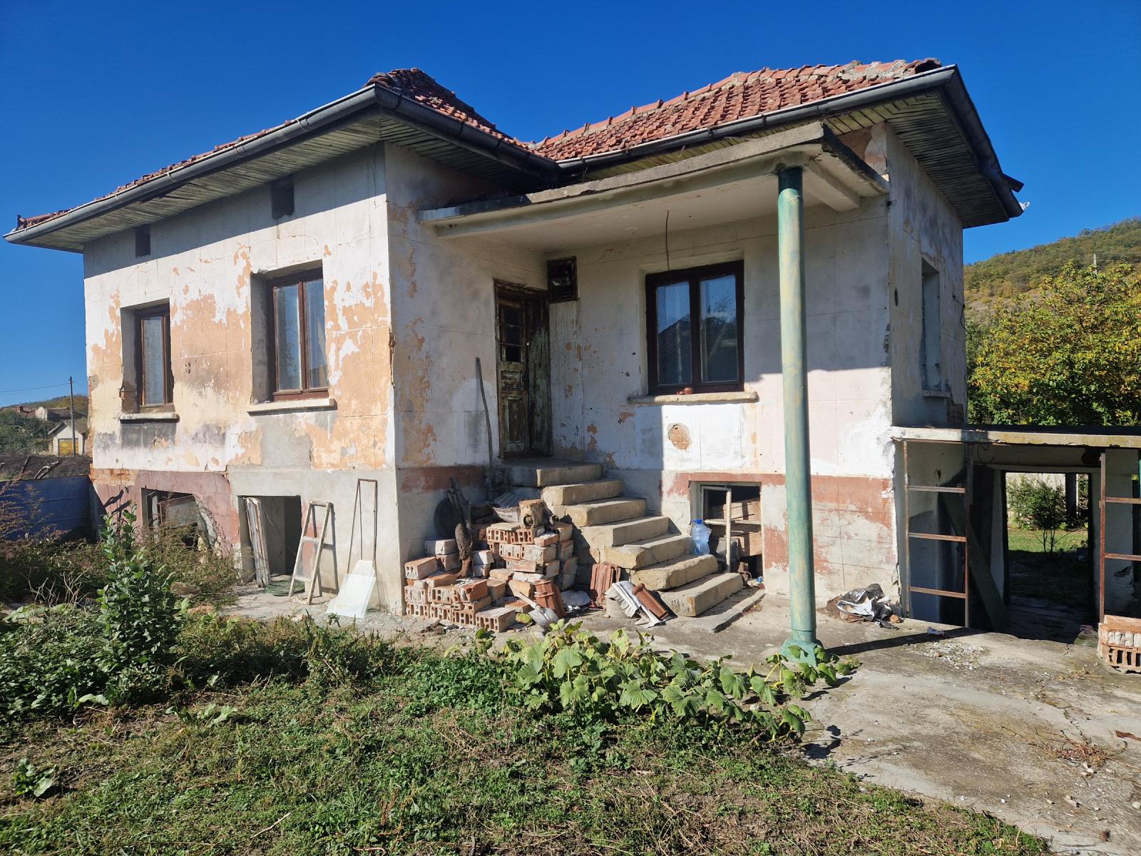 House for Sale in Petko Slaveykov, Gabrovo