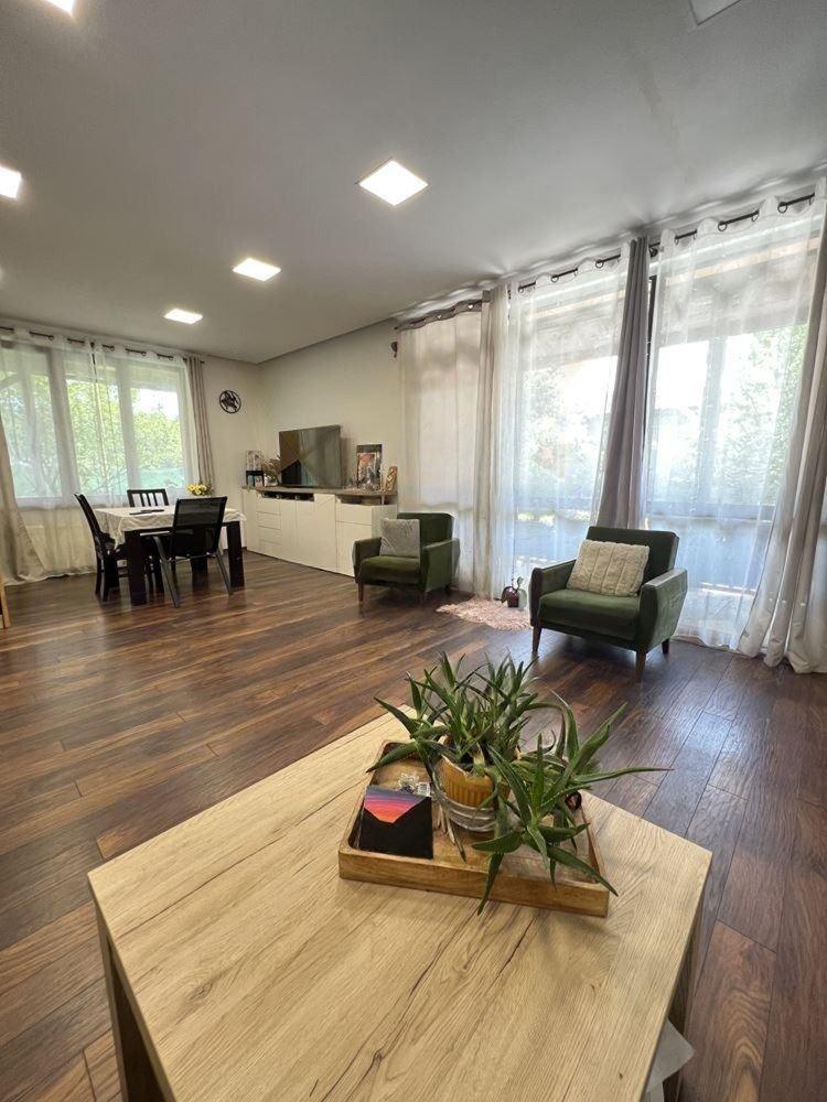 House for Sale in Sredno selo, Varna