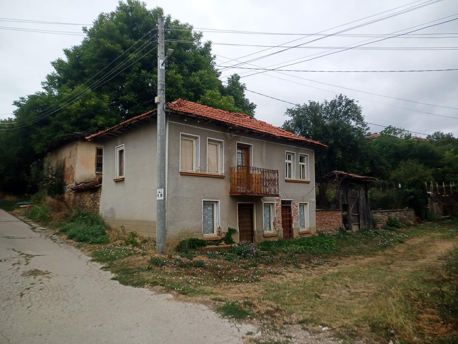 House for Sale in Radyuvene, Lovech