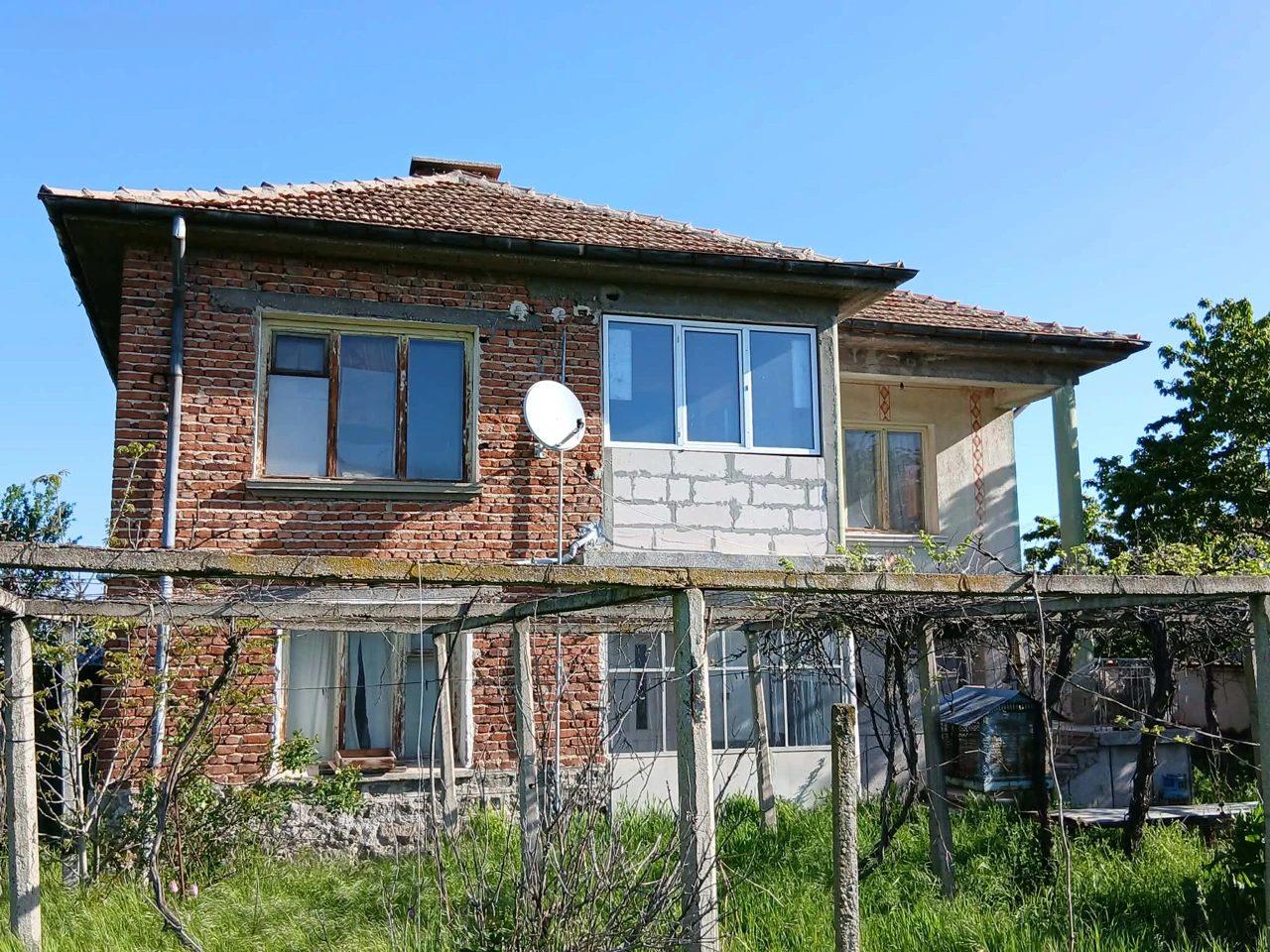 House for Sale in Tsarimir, Plovdiv