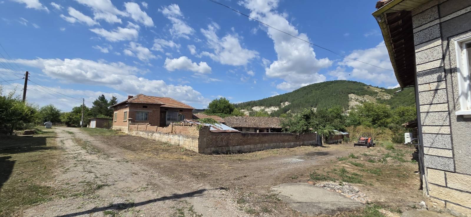House for Sale in Ostritsa, Ruse