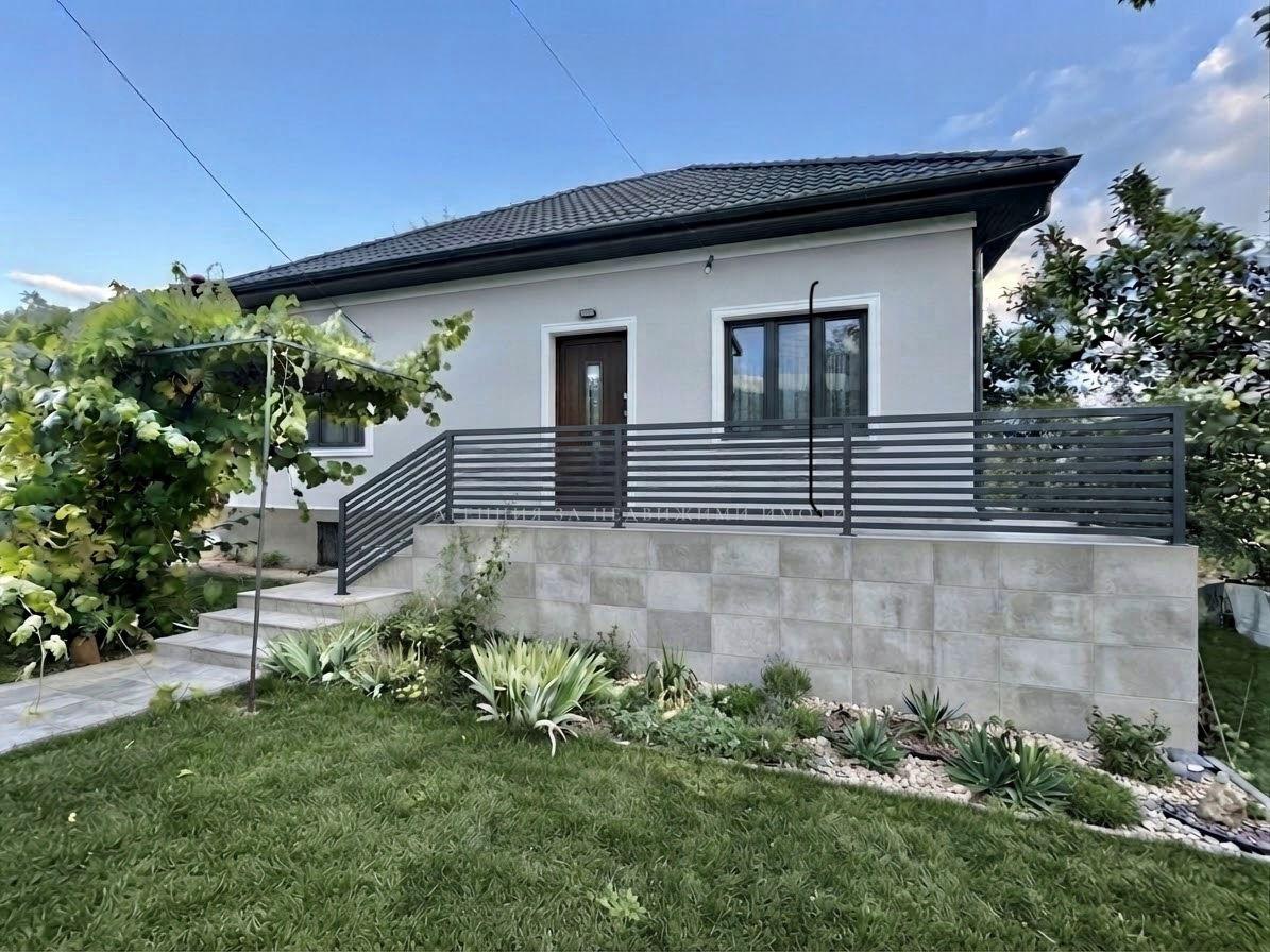 House for Sale in Studena, Pernik