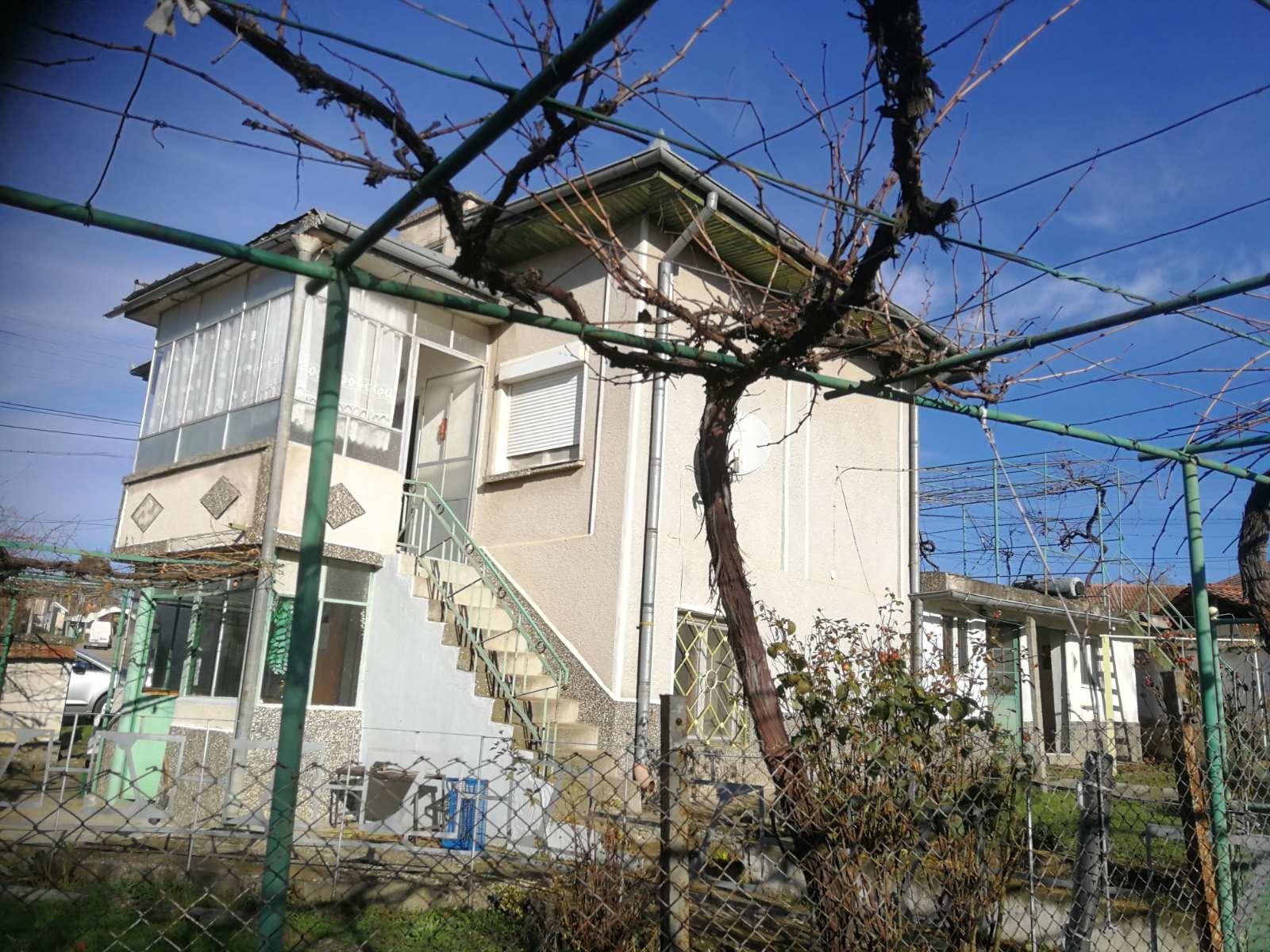 House for Sale in Rakita, Pleven