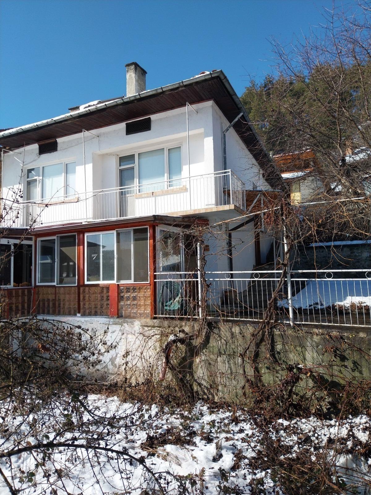 House for Sale in Eleshnitsa, Blagoevgrad