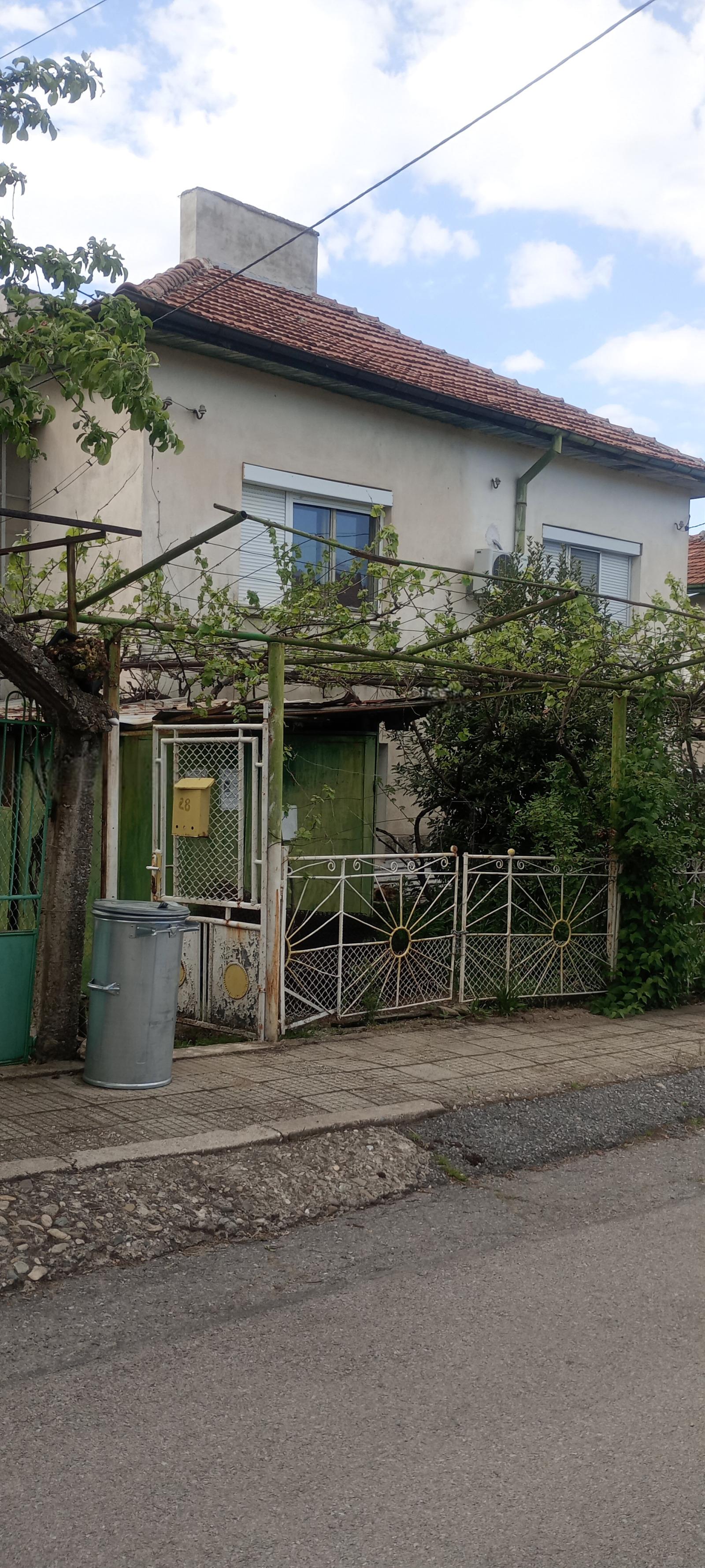 House for Sale in Kyustendil, Vartashevo