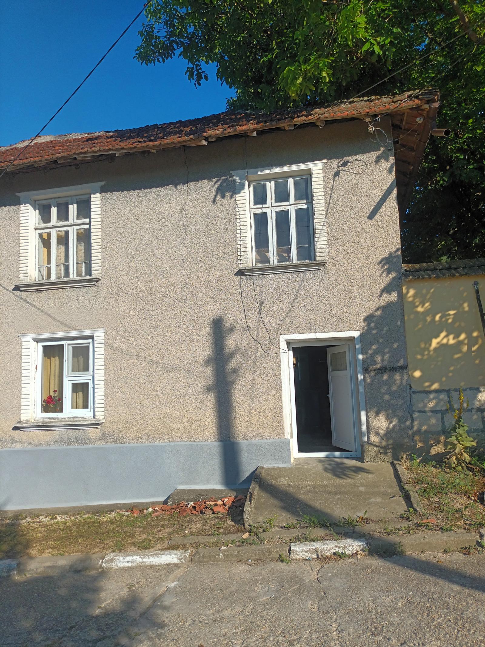 House for Sale in Svalenik, Ruse