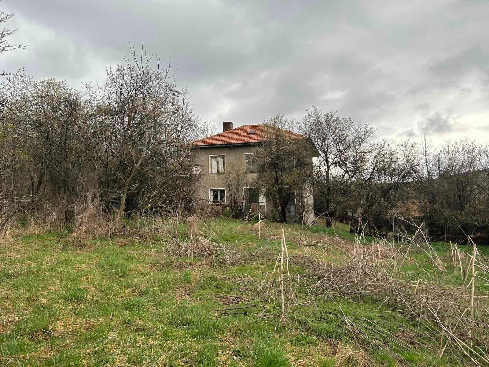 House for Sale in Rasnik, Pernik