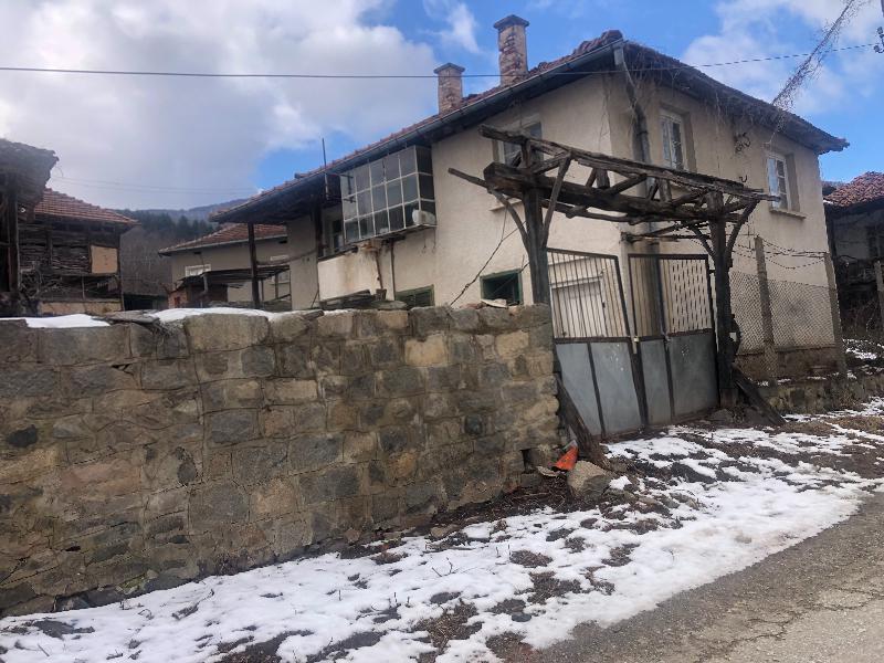 House for Sale in Rashkovo, Sofia Province