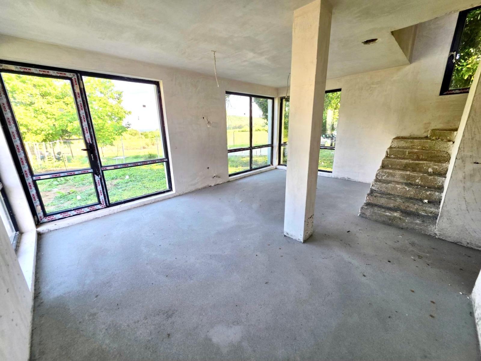 House for Sale in Bogomilovo, Stara Zagora