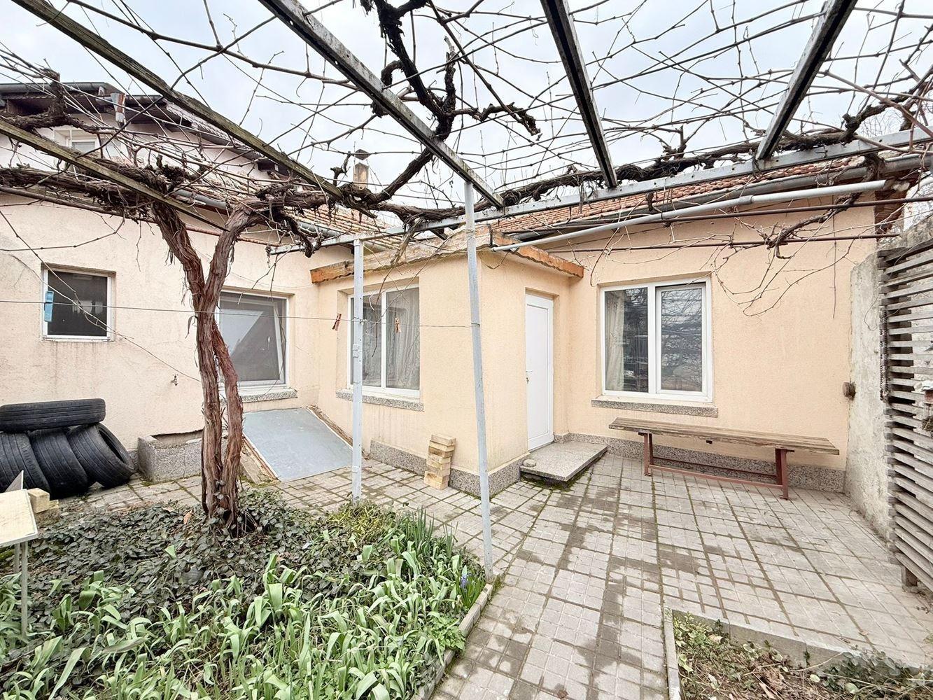 House for Sale in Dobrich, Pineta