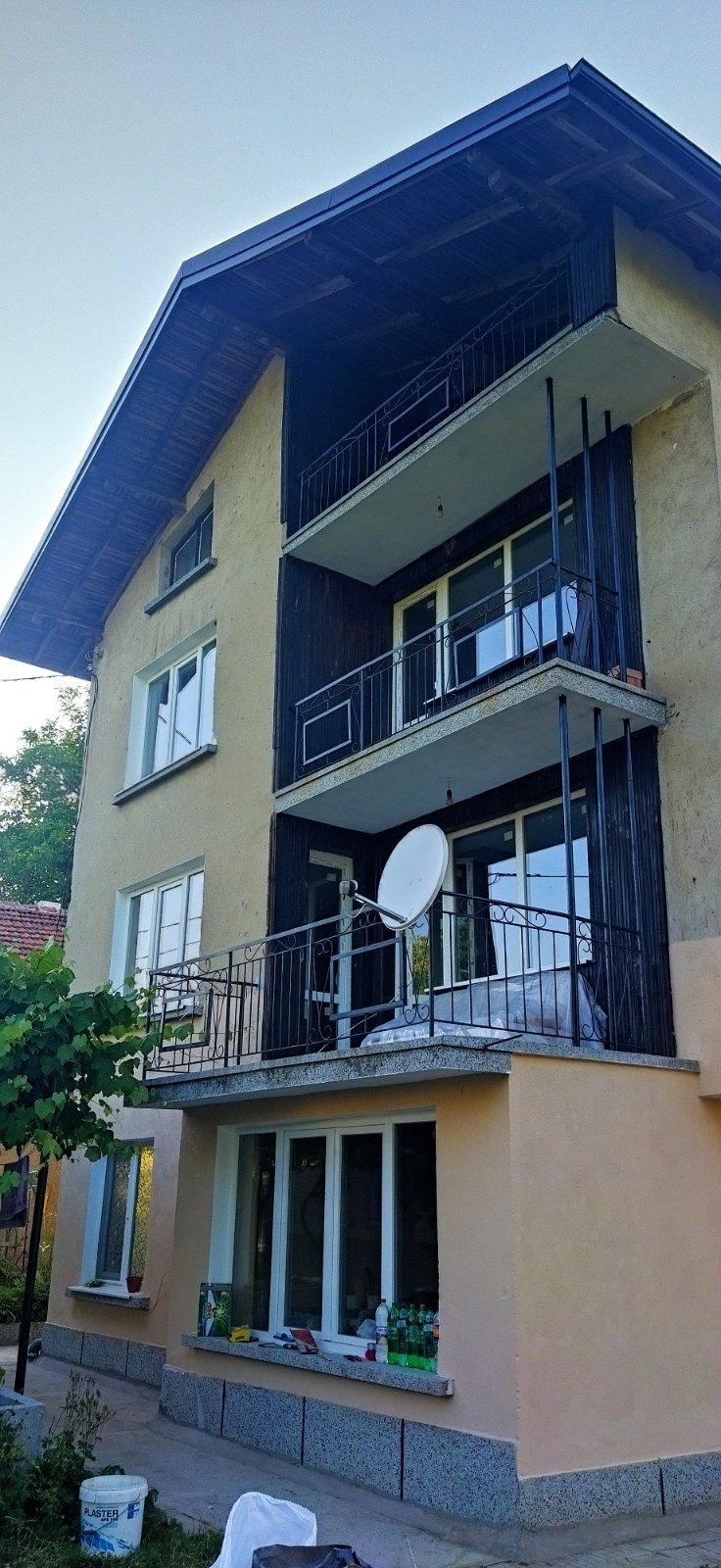 House for Sale in Galabnik, Pernik