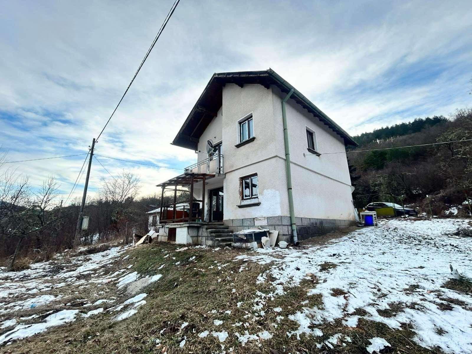 House for Sale in Mramor, Pernik