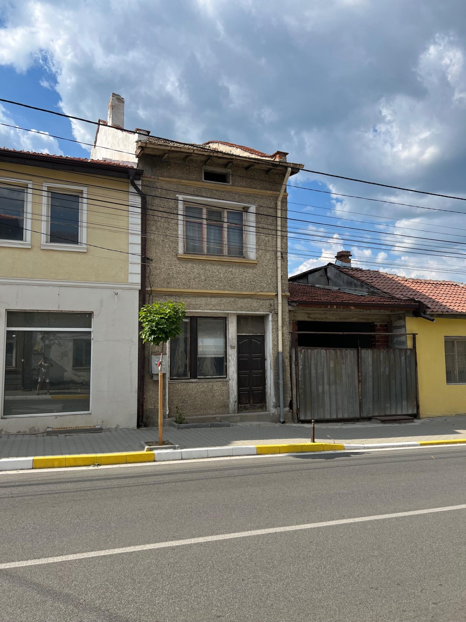 House for Sale in Dolna banya, Sofia Province
