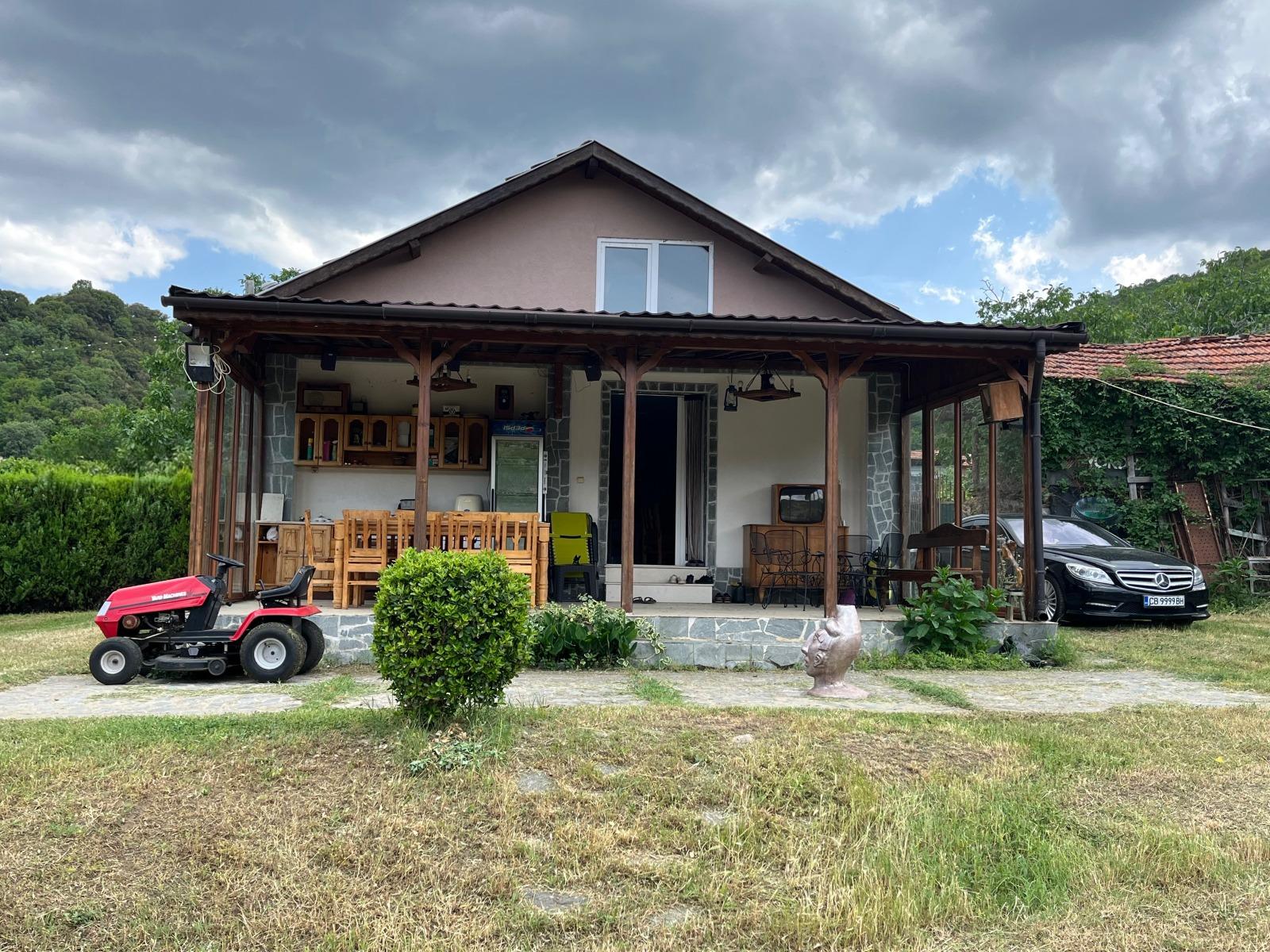 House for Sale in Kamenitsa, Blagoevgrad