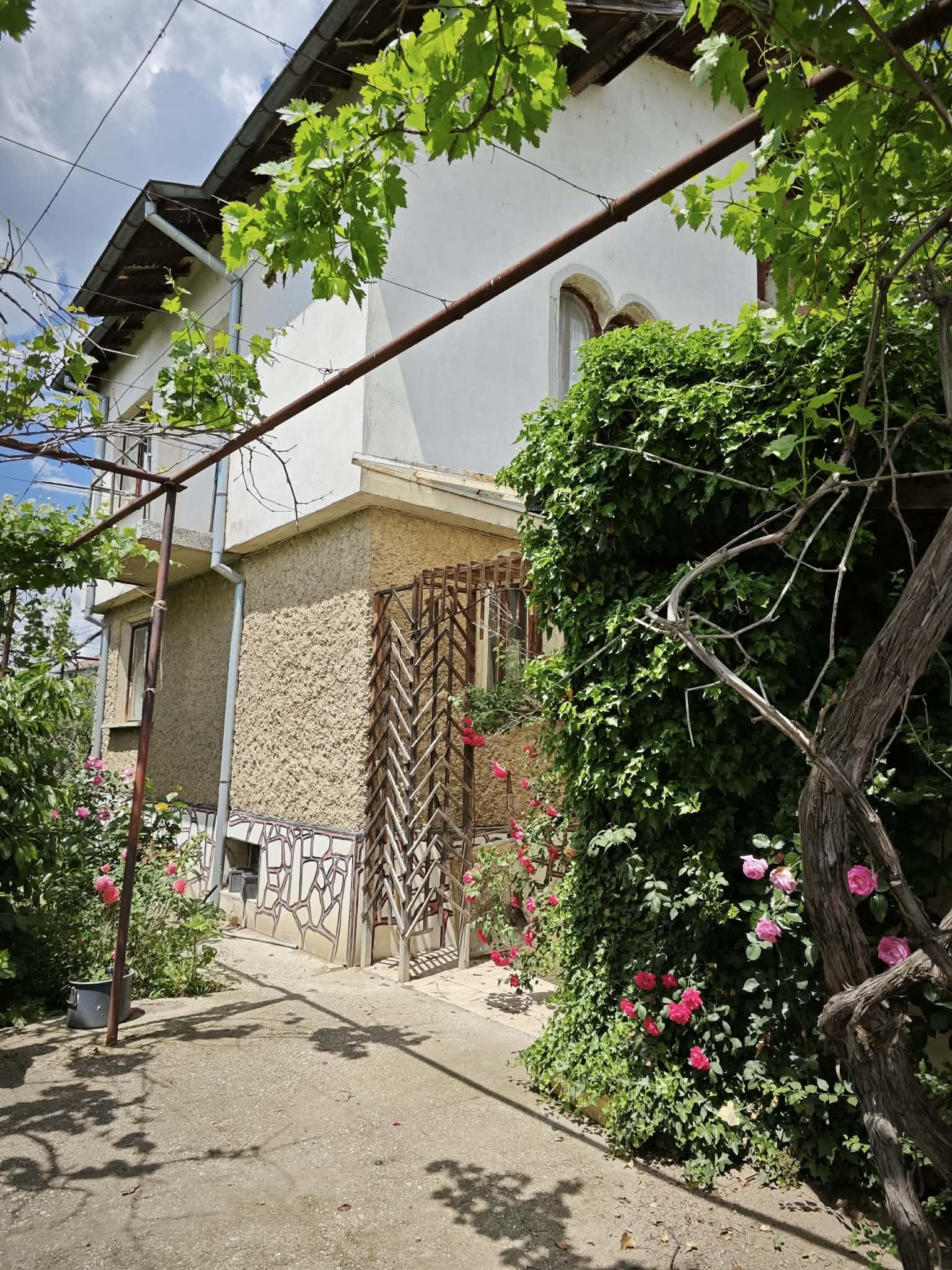 House for Sale in Saraya, Pazardzhik