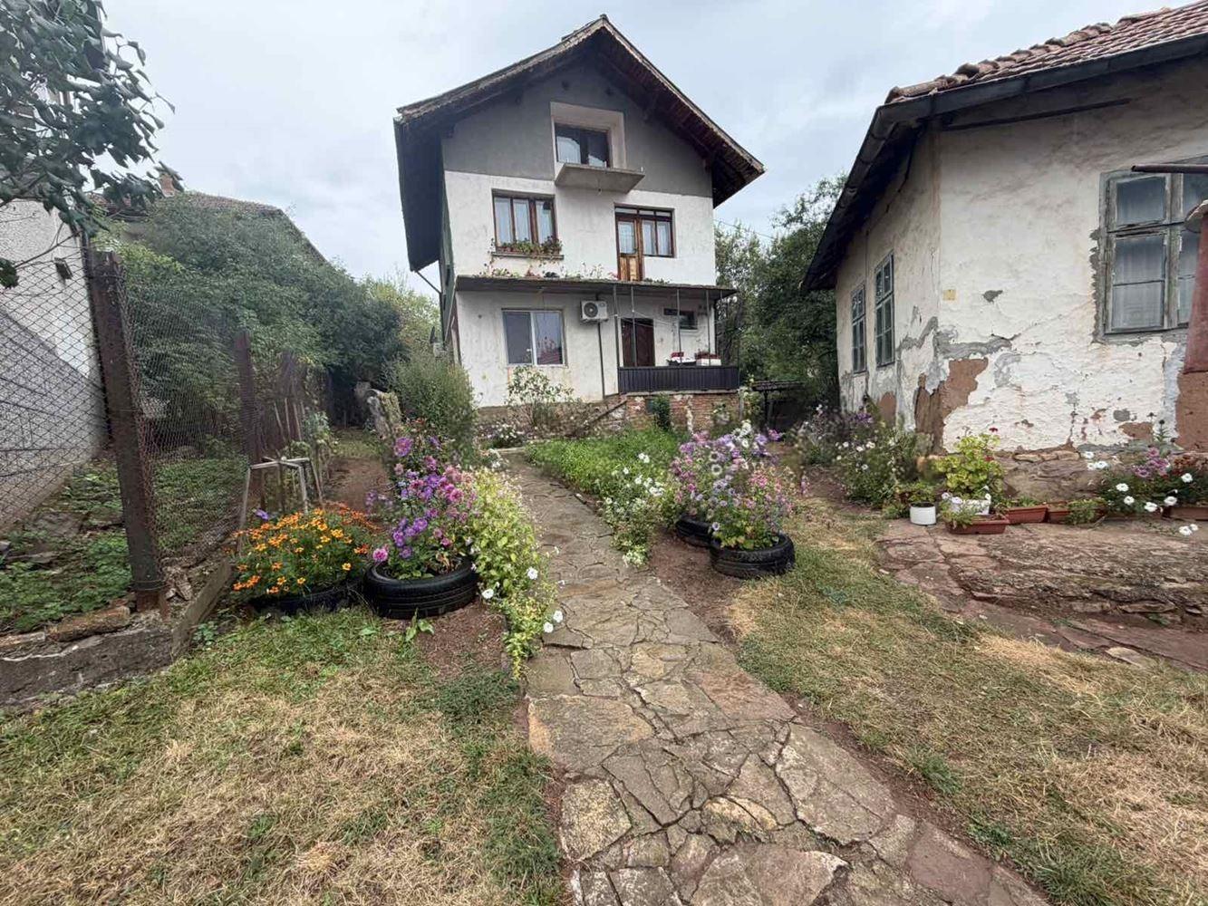 House for Sale in Noevtsi, Pernik