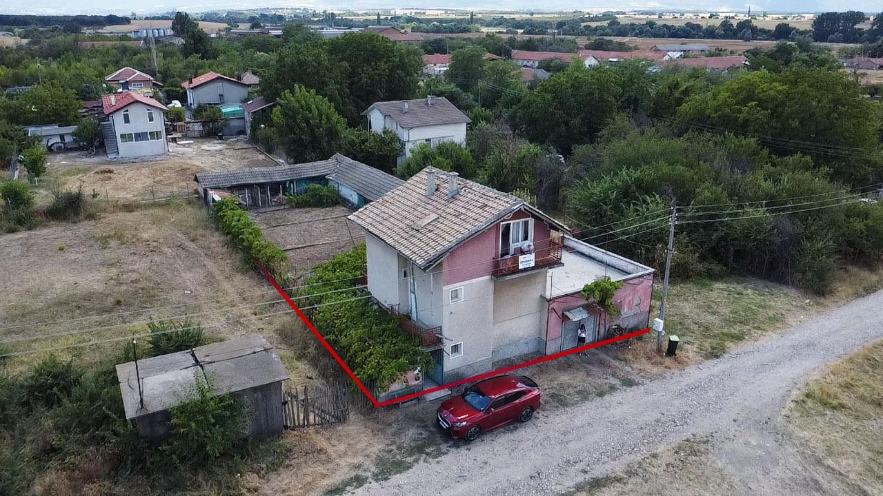 House for Sale in Zlatovrah, Plovdiv