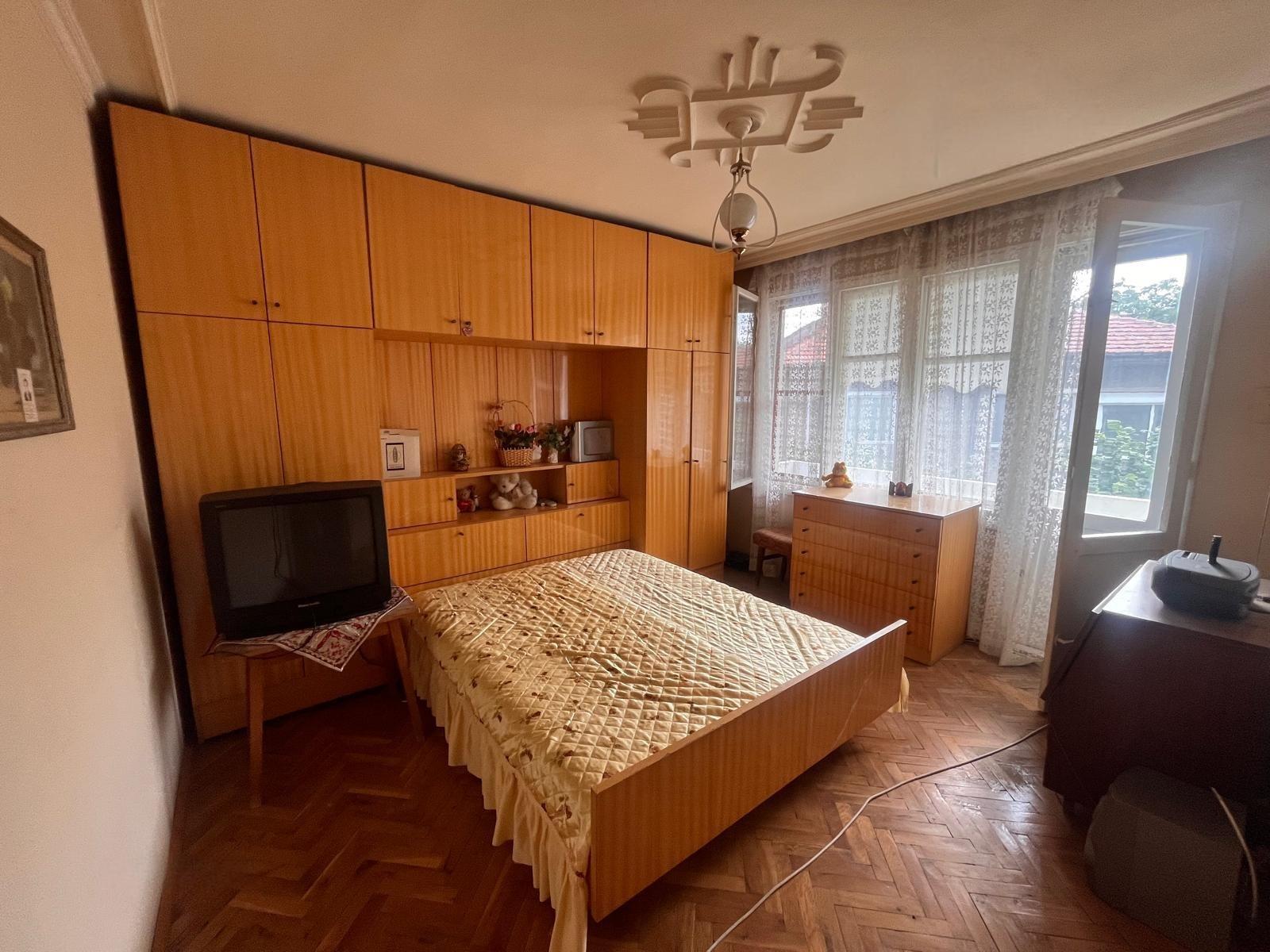 House Floor for Sale in Shumen, Pozharnata
