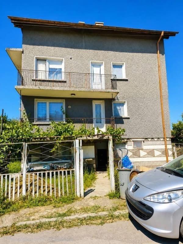 House for Sale in Sofia, Voluyak