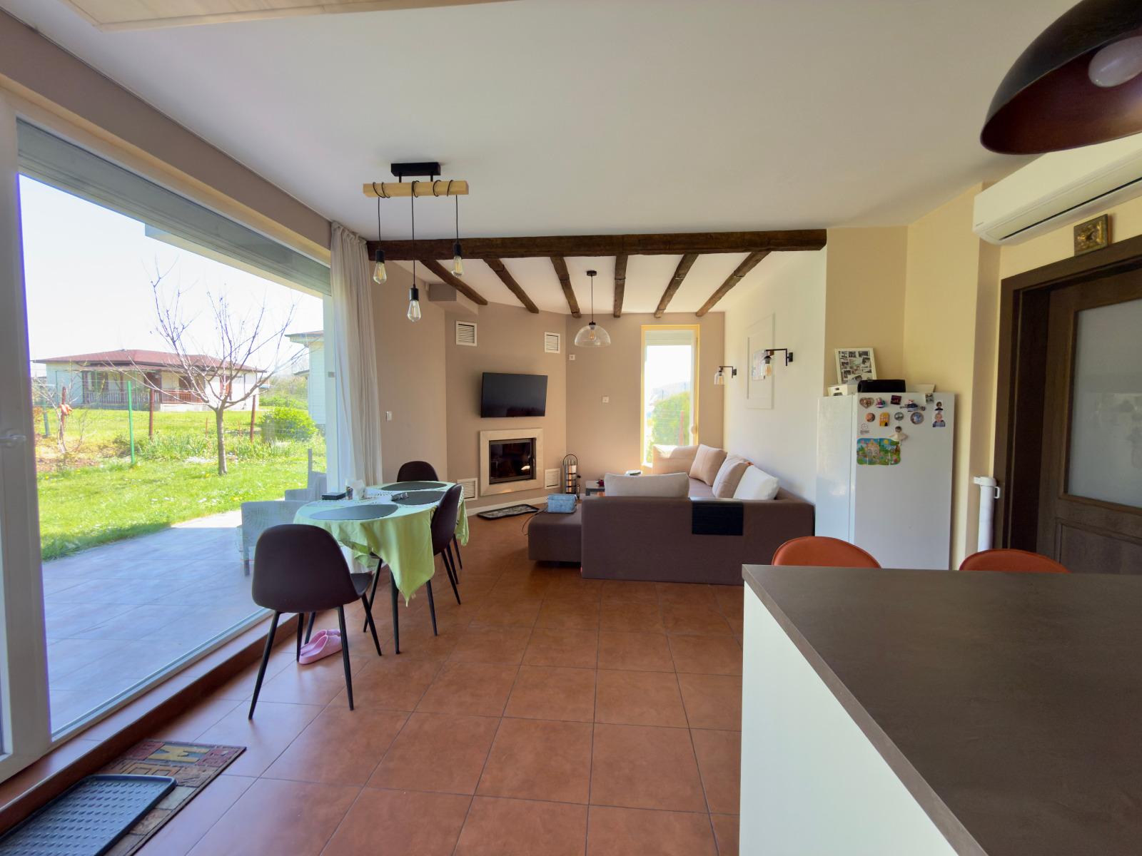 House for Sale in Ravadinovo, Burgas