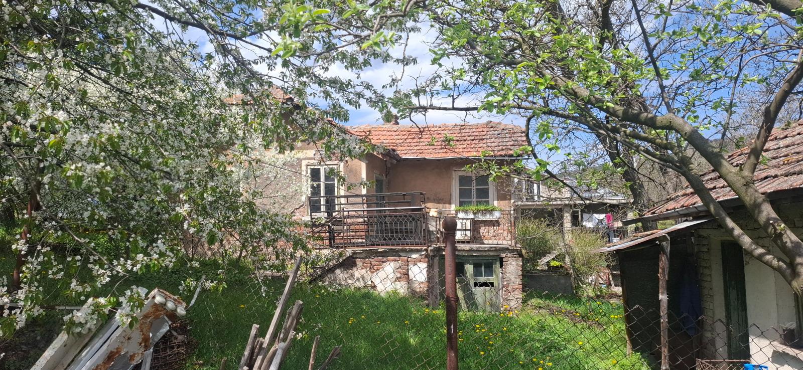 House for Sale in Rasnik, Pernik