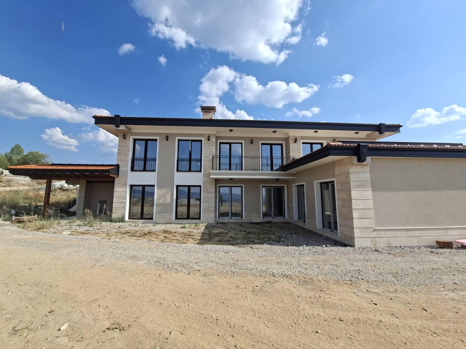House for Sale in Kladnitsa, Pernik