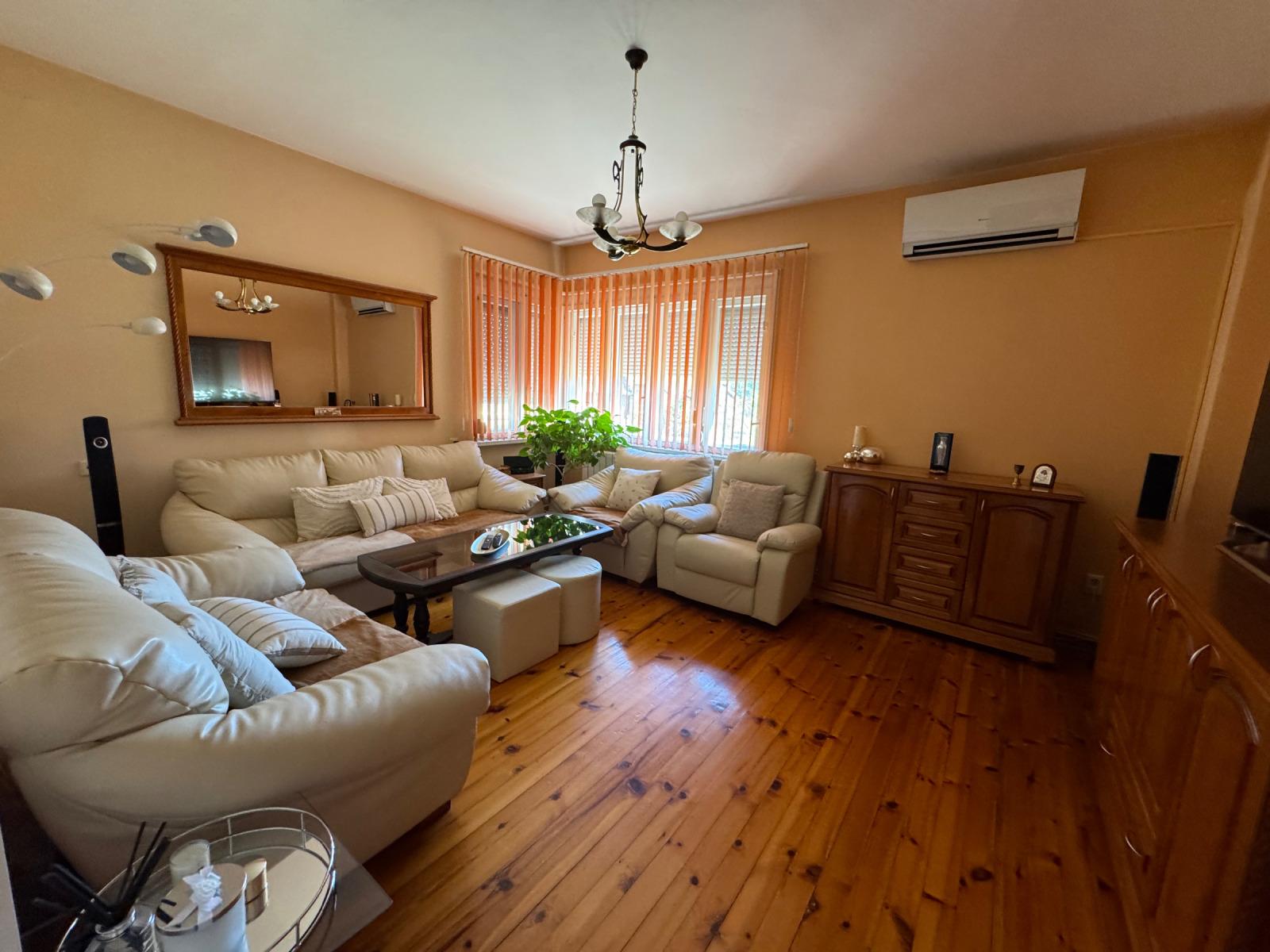 House Floor for Sale in Kazanlak, Stara Zagora