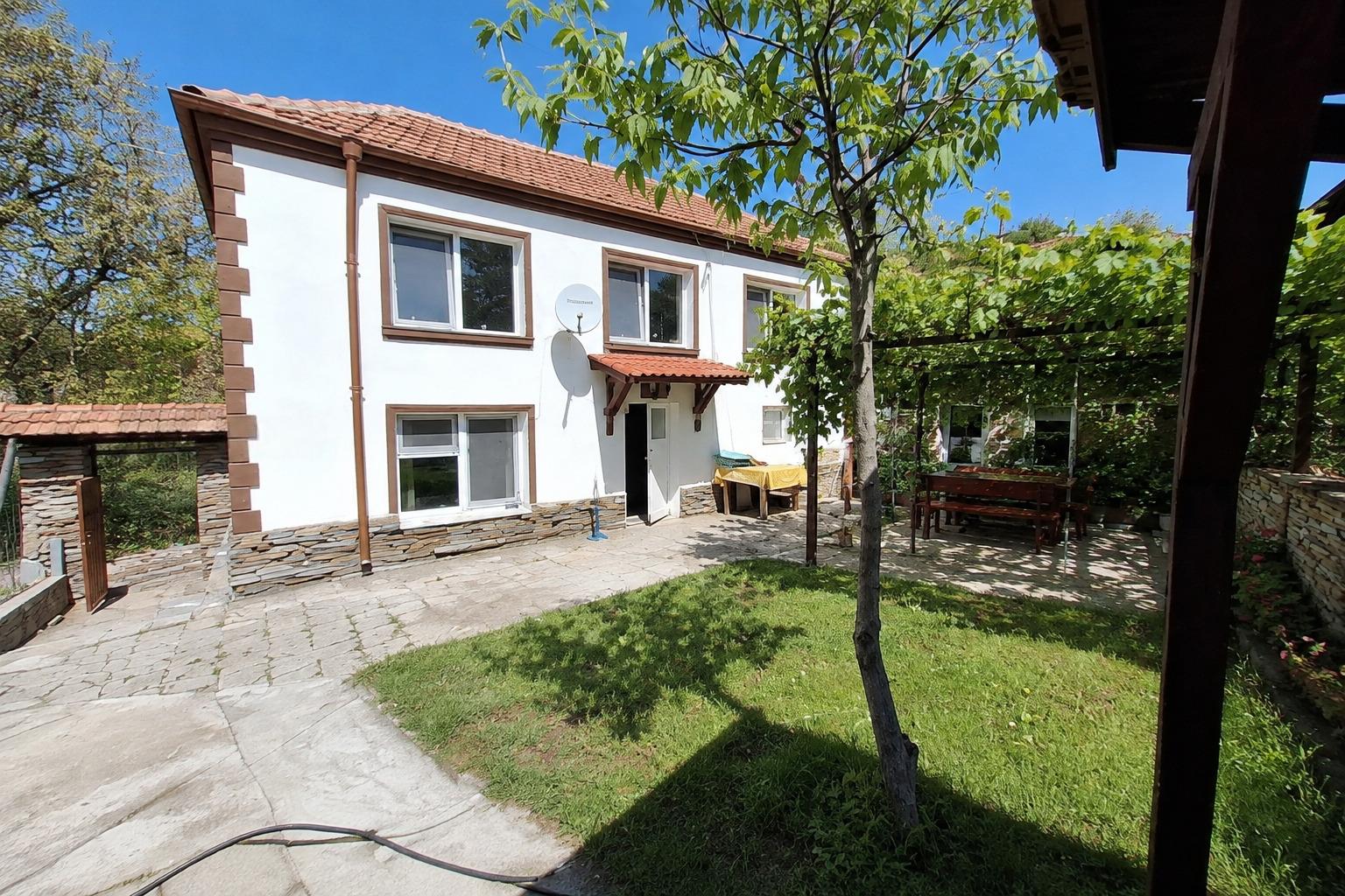 House for Sale in Vinogradets, Pazardzhik
